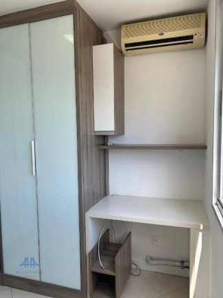 Imagem Apartamento com 3 Quartos à Venda, 101 m² em Centro - Florianópolis Imagem Apartamento com 3 Quartos à Venda, 101 m² em Centro - Florianópolis
