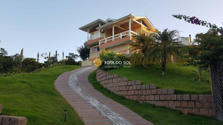 Imagem Casa de Condomínio com 4 Quartos à Venda, 323 m² em Centro - Bombinhas