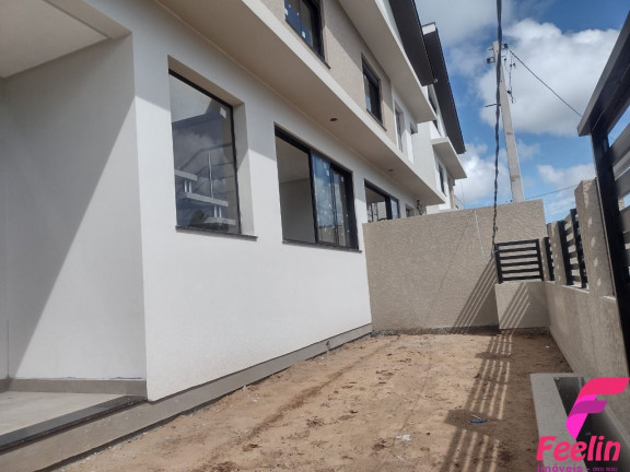 Imagem Casa com 3 Quartos à Venda, 186 m² em Rio Tavares - Florianópolis Imagem Casa com 3 Quartos à Venda, 186 m² em Rio Tavares - Florianópolis
