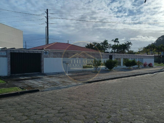 Imagem Casa com 3 Quartos à Venda, 166 m² em Centro - Guaratuba