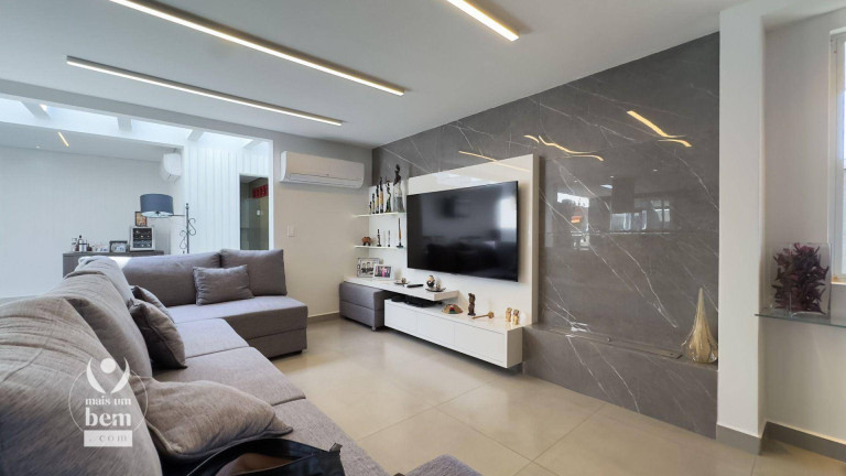 Imagem Casa com 3 Quartos à Venda, 244 m² em Seminário - Curitiba Imagem Casa com 3 Quartos à Venda, 244 m² em Seminário - Curitiba