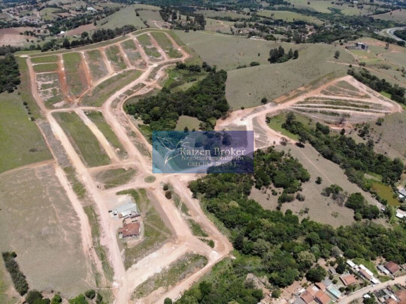 Terreno à Venda, 250 m² em Centro - Vargem
