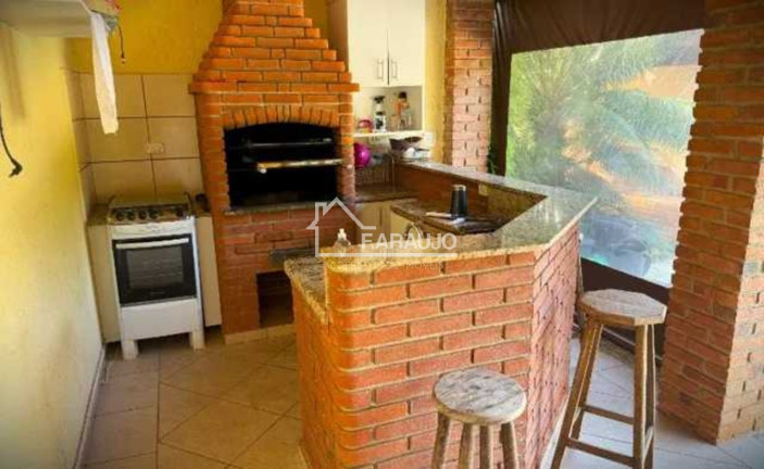 Imagem Imóvel com 4 Quartos à Venda, 331 m² em Aparecidinha - Sorocaba Imagem Imóvel com 4 Quartos à Venda, 331 m² em Aparecidinha - Sorocaba