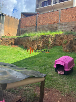 Imagem Casa com 3 Quartos à Venda, 250 m² em Jardim Ipê - Poços De Caldas Imagem Casa com 3 Quartos à Venda, 250 m² em Jardim Ipê - Poços De Caldas