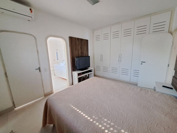 Imagem Apartamento com 4 Quartos à Venda, 200 m² em Pitangueiras - Guarujá