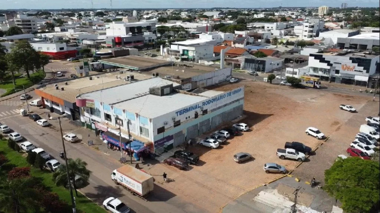 Imagem Galpão à Venda, 1.300 m² em Centro - Sinop Imagem Galpão à Venda, 1.300 m² em Centro - Sinop