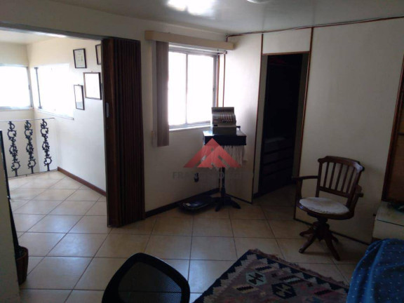 Imagem Casa com 5 Quartos à Venda, 600 m² em São Francisco - Niterói Imagem Casa com 5 Quartos à Venda, 600 m² em São Francisco - Niterói