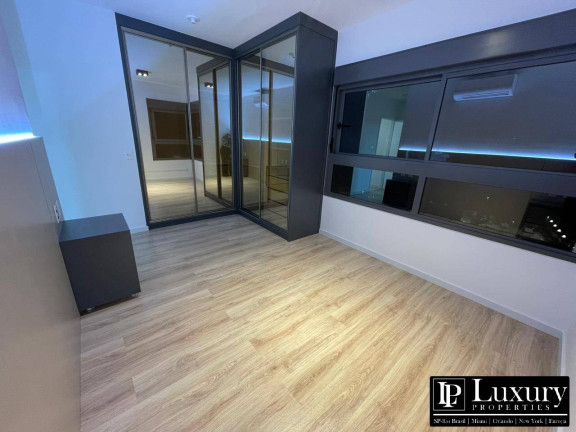 Imagem Apartamento com 3 Quartos para Alugar, 142 m² em Real Parque - São Paulo Imagem Apartamento com 3 Quartos para Alugar, 142 m² em Real Parque - São Paulo