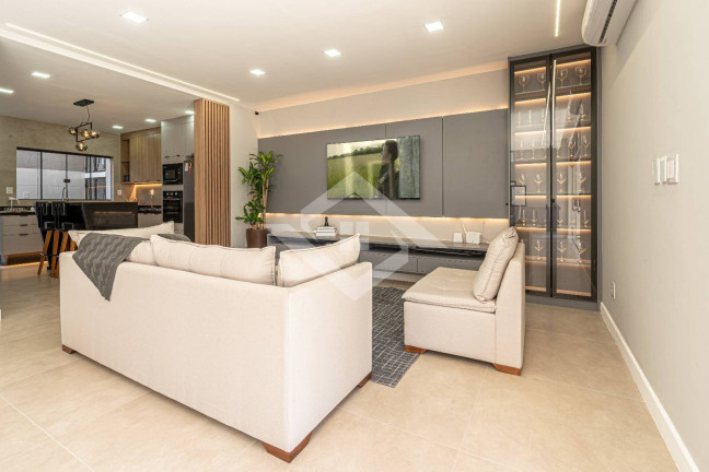 Imagem Casa com 4 Quartos à Venda, 202 m² em Vargem Pequena - Rio De Janeiro