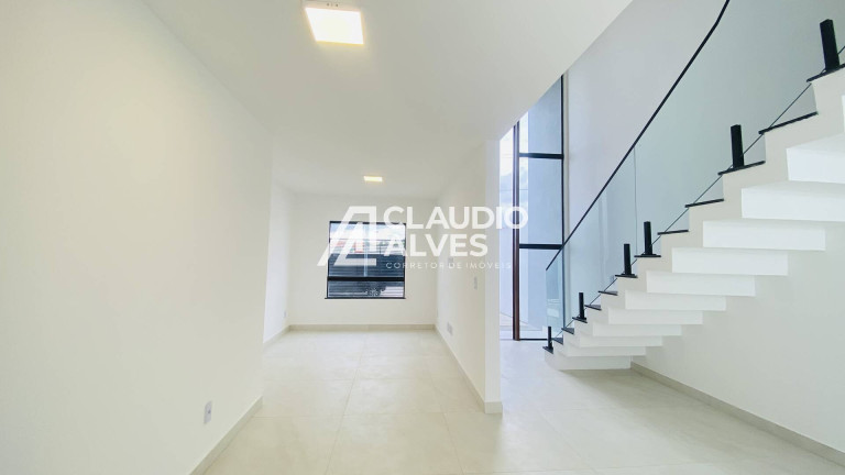 Imagem Casa com 3 Quartos para Alugar, 110 m² em Registro - Feira De Santana