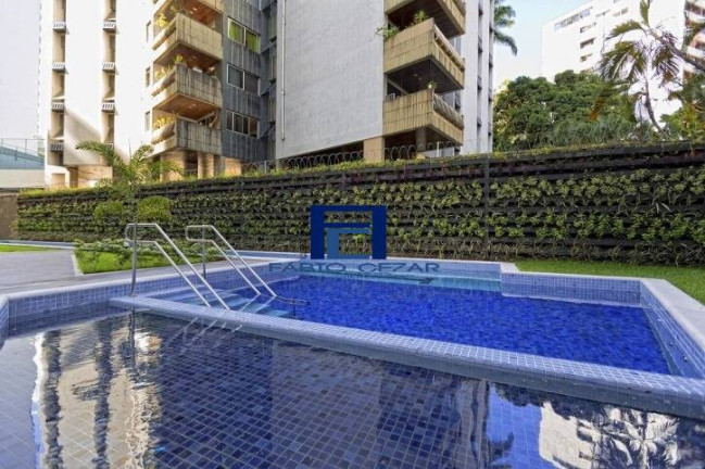 Imagem Apartamento com 5 Quartos à Venda, 300 m² em Jaqueira - Recife