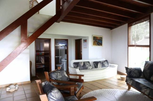 Imagem Casa com 3 Quartos à Venda, 360 m² em Tabatinga - Caraguatatuba Imagem Casa com 3 Quartos à Venda, 360 m² em Tabatinga - Caraguatatuba