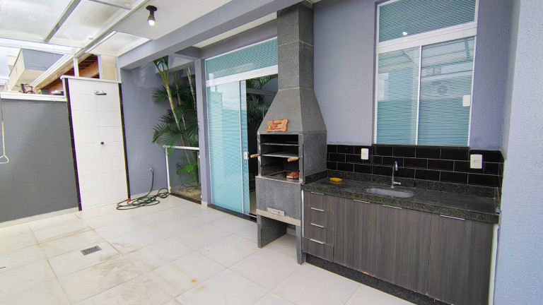 Imagem Casa com 3 Quartos à Venda, 117 m² em Horto Florestal - Sorocaba Imagem Casa com 3 Quartos à Venda, 117 m² em Horto Florestal - Sorocaba