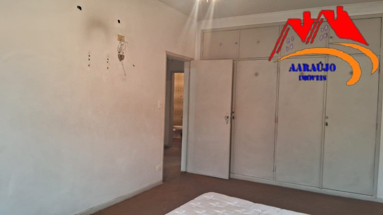 Imagem Casa com 3 Quartos à Venda, 190 m² em Centro - Osasco