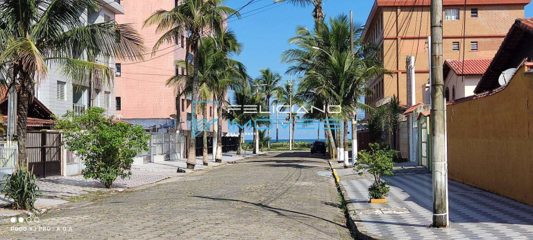 Imagem Casa com 2 Quartos à Venda, 100 m² em Real - Praia Grande Imagem Casa com 2 Quartos à Venda, 100 m² em Real - Praia Grande