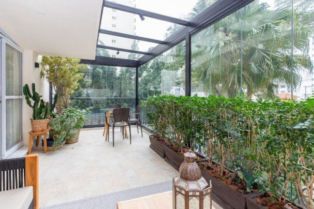 Imagem Imóvel com 3 Quartos à Venda, 150 m² em Moema - São Paulo