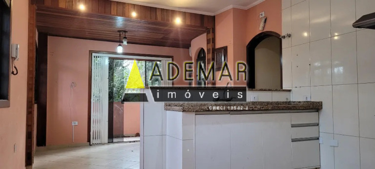 Imagem Casa com 5 Quartos à Venda, 254 m² em Eldorado - Diadema Imagem Casa com 5 Quartos à Venda, 254 m² em Eldorado - Diadema