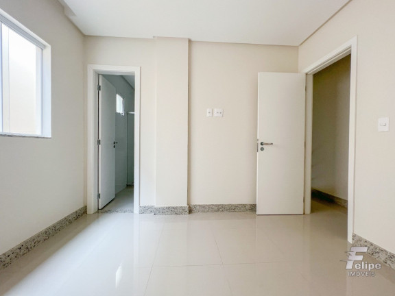 Imagem Casa com 3 Quartos à Venda, 160 m² em Praia Do Morro - Guarapari Imagem Casa com 3 Quartos à Venda, 160 m² em Praia Do Morro - Guarapari
