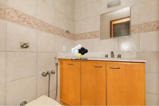 Imagem Casa de Condomínio com 3 Quartos à Venda, 205 m² em Ipanema - Porto Alegre