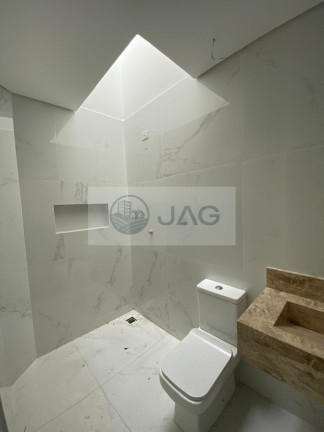 Imagem Imóvel com 3 Quartos à Venda, 145 m² em Uberaba - Curitiba Imagem Imóvel com 3 Quartos à Venda, 145 m² em Uberaba - Curitiba