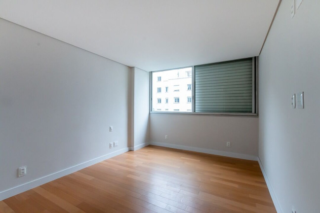Imagem Apartamento com 3 Quartos à Venda, 236 m² em Santa Cecília - São Paulo