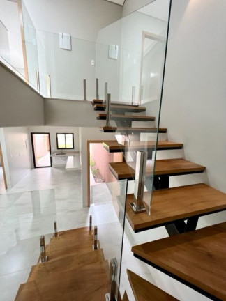 Imagem Sobrado com 4 Quartos à Venda, 160 m² em Vila Rosa - Goiânia