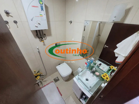Imagem Apartamento com 2 Quartos à Venda, 76 m² em Tijuca - Rio De Janeiro Imagem Apartamento com 2 Quartos à Venda, 76 m² em Tijuca - Rio De Janeiro