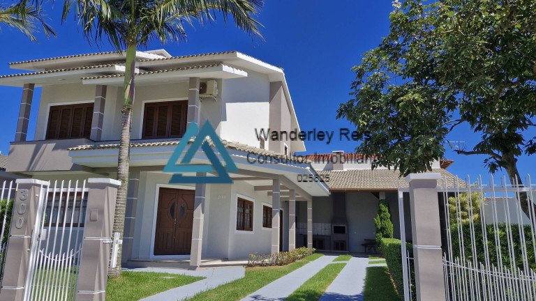 Imagem Casa com 3 Quartos à Venda, 400 m² em Ingleses Do Rio Vermelho - Florianópolis Imagem Casa com 3 Quartos à Venda, 400 m² em Ingleses Do Rio Vermelho - Florianópolis