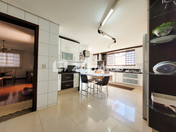 Imagem Sobrado com 4 Quartos à Venda, 323 m² em Zona 05 - Maringá Imagem Sobrado com 4 Quartos à Venda, 323 m² em Zona 05 - Maringá