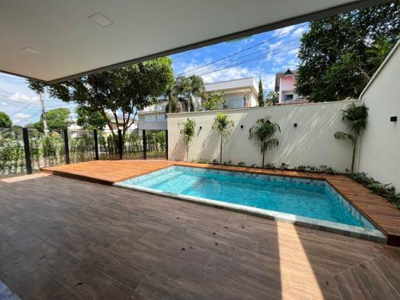 Imagem Casa de Condomínio com 5 Quartos à Venda, 490 m² em Condomínio Do Lago - Goiânia