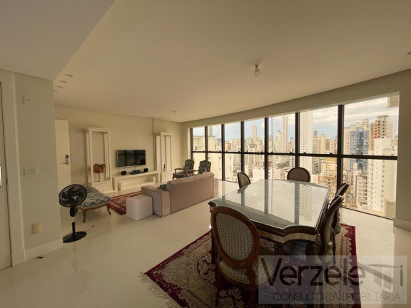 Imagem Apartamento com 3 Quartos à Venda, 130 m² em Centro - Balneário Camboriú Imagem Apartamento com 3 Quartos à Venda, 130 m² em Centro - Balneário Camboriú