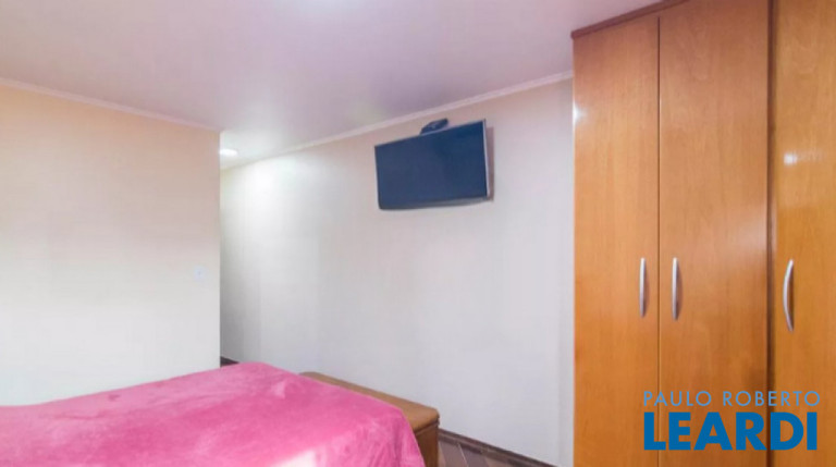 Imagem Sobrado com 3 Quartos à Venda, 202 m² em Vila Floresta - Santo André Imagem Sobrado com 3 Quartos à Venda, 202 m² em Vila Floresta - Santo André
