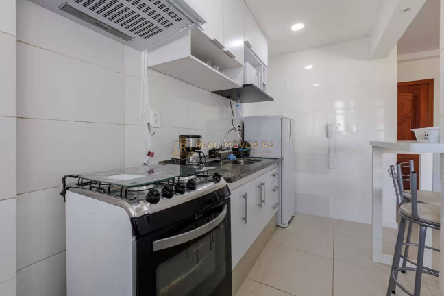 Imagem Apartamento com 2 Quartos para Alugar, 60 m² em Barra Da Tijuca - Rio De Janeiro Imagem Apartamento com 2 Quartos para Alugar, 60 m² em Barra Da Tijuca - Rio De Janeiro