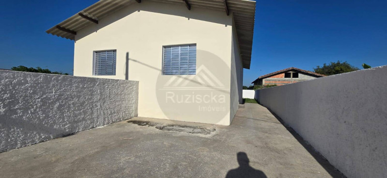Casa com 1 Quarto à Venda, 132 m² em Balneario Beatriz - Itanhaém