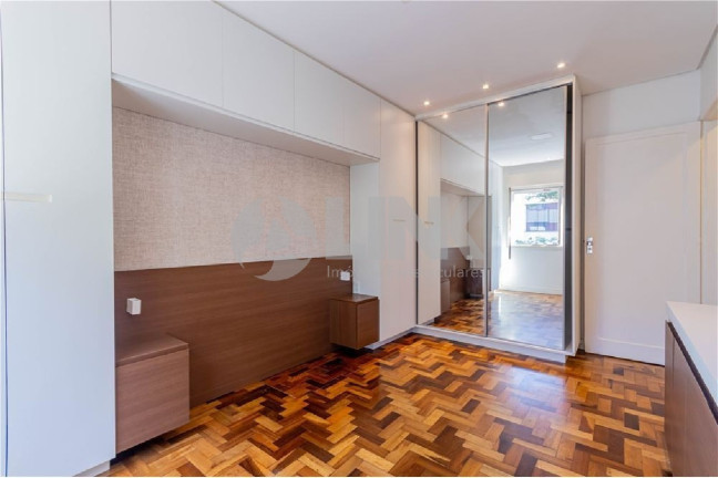 Imagem Apartamento com 1 Quarto à Venda, 42 m² em Menino Deus - Porto Alegre Imagem Apartamento com 1 Quarto à Venda, 42 m² em Menino Deus - Porto Alegre