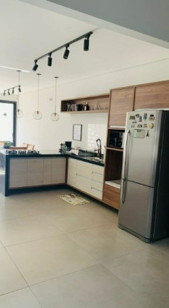 Imagem Casa com 4 Quartos à Venda, 202 m² em Cajuru Do Sul - Sorocaba Imagem Casa com 4 Quartos à Venda, 202 m² em Cajuru Do Sul - Sorocaba