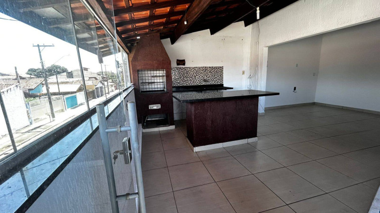 Imagem Sobrado com 4 Quartos à Venda, 218 m² em Vila Areao - Taubaté
