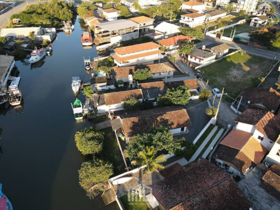 Imagem Casa com 2 Quartos à Venda, 140 m² em Centro - Balneário Barra Do Sul
