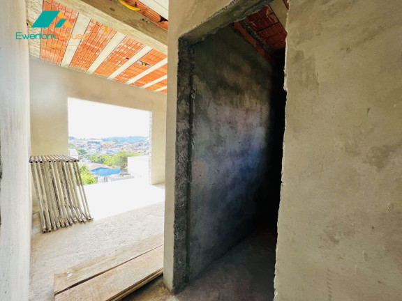 Imagem Casa com 3 Quartos à Venda, 140 m² em Terra Preta (terra Preta) - Mairiporã