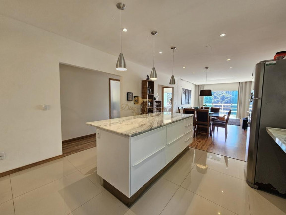 Imagem Casa com 2 Quartos à Venda, 150 m² em Várzea - Teresópolis