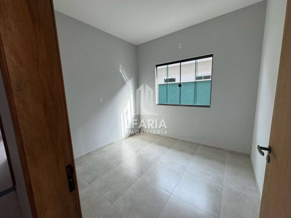 Imagem Casa com 3 Quartos à Venda, 77 m² em São José - Itapoá