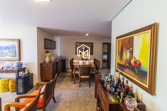 Imagem Imóvel com 4 Quartos à Venda, 210 m² em Asa Norte - Brasília Imagem Imóvel com 4 Quartos à Venda, 210 m² em Asa Norte - Brasília
