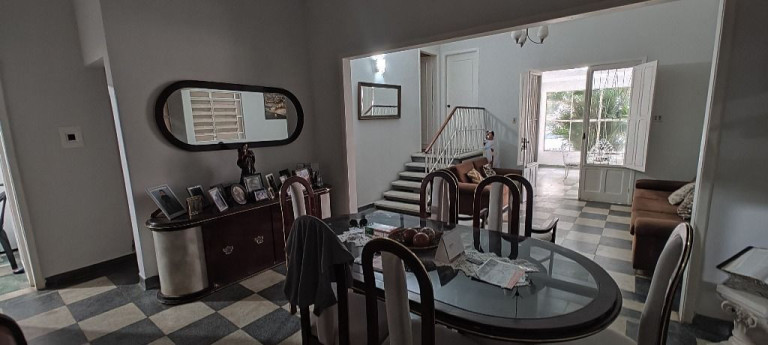 Imagem Casa com 4 Quartos à Venda, 225 m² em Casa Amarela - Recife