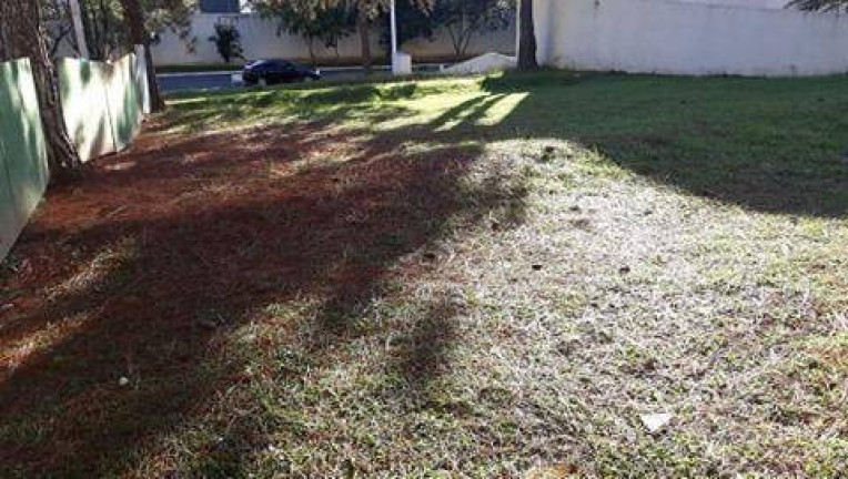 Imagem Terreno à Venda, 600 m² em Alphaville - Barueri Imagem Terreno à Venda, 600 m² em Alphaville - Barueri