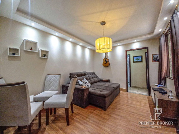 Casa com 6 Quartos à Venda, 193 m² em Várzea - Teresópolis