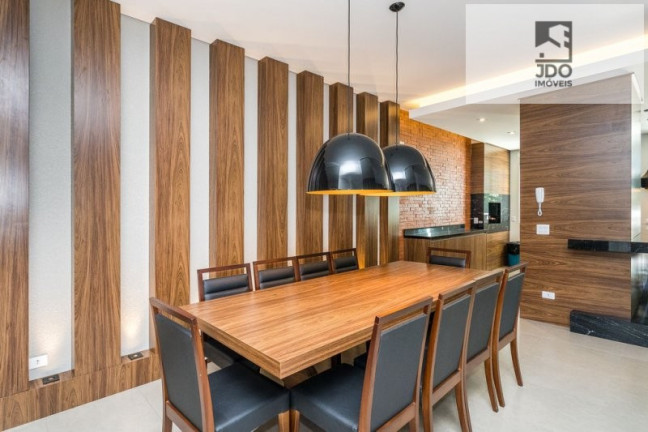 Imagem Apartamento com 3 Quartos à Venda, 148 m² em Centro - Curitiba Imagem Apartamento com 3 Quartos à Venda, 148 m² em Centro - Curitiba