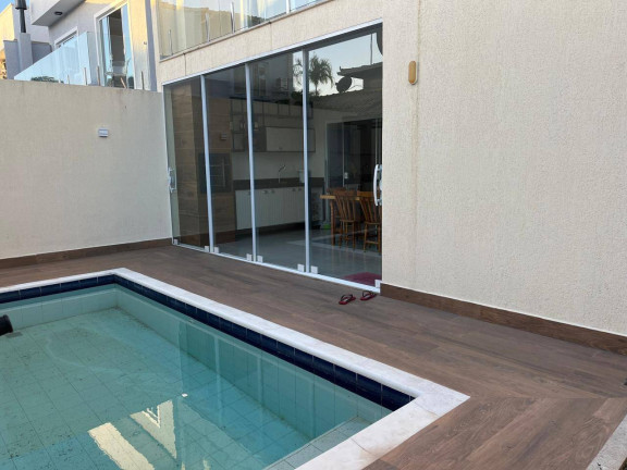 Imagem Casa com 3 Quartos à Venda, em Extensão Do Bosque - Rio Das Ostras Imagem Casa com 3 Quartos à Venda, em Extensão Do Bosque - Rio Das Ostras