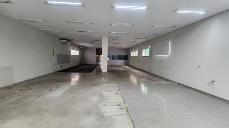 Imóvel Comercial para Alugar, 407 m² em Gonzaga - Santos