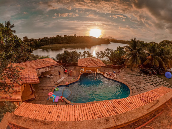 Imagem Casa com 6 Quartos à Venda, 1.000 m² em Meaípe - Guarapari