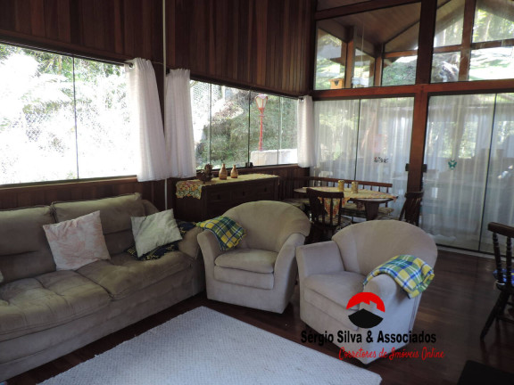 Imagem Casa com 3 Quartos à Venda, 1 m² em Campos Do Jordão